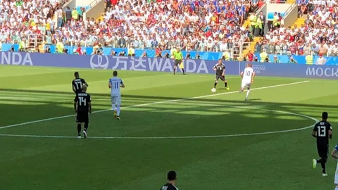 荷兰海伦芬速滑世界杯斩获三金辉煌战绩