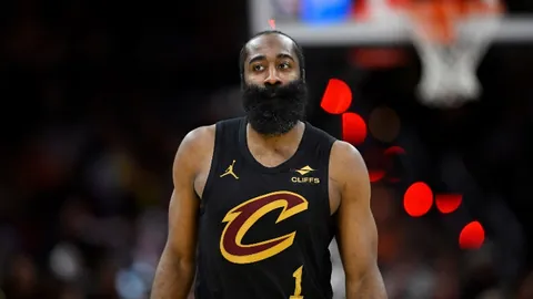 “澳超锋霸视中国客场之战为重大挑战，世预赛征程充满艰辛”