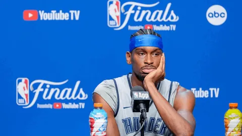 “囧哥逆袭战10-9，击败特鲁姆普夺冠，创造三项辉煌纪录！”