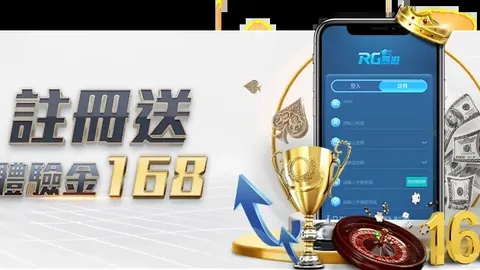 “九位篮球英雄齐聚高校，中国篮球名人堂首次设立荣耀殿堂”